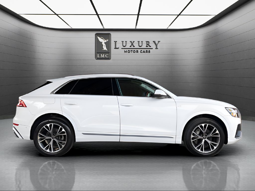 Used 2023 Audi Q8 Premium Plus AWD/4WD image 9