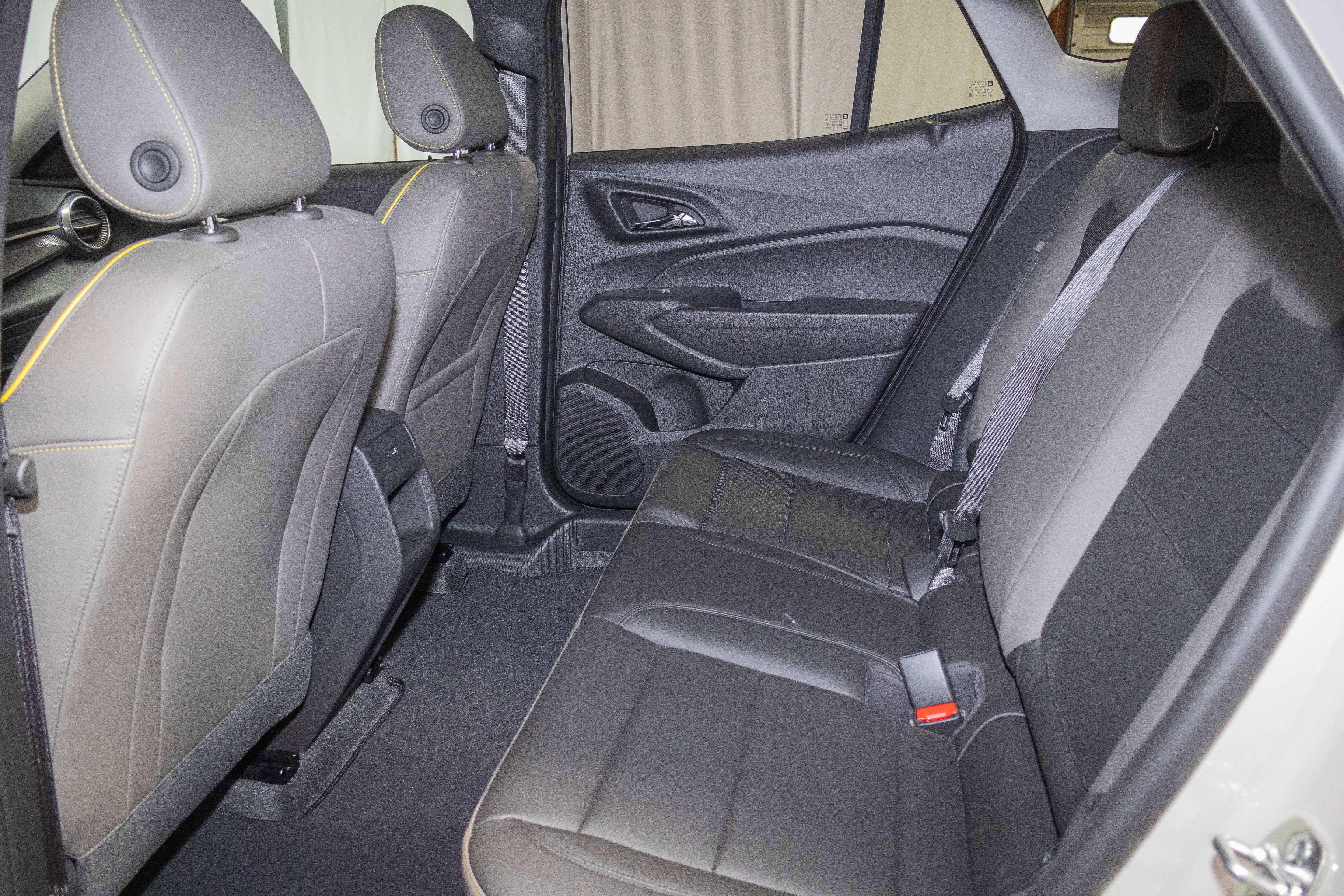 New 2026 Chevrolet Trax ACTIV w/ Driver Confidence Package FWD image 9