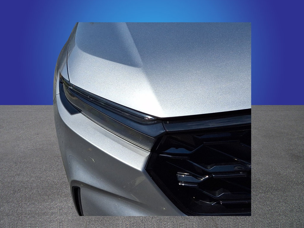 Used 2025 Honda CR-V Sport Touring image 3