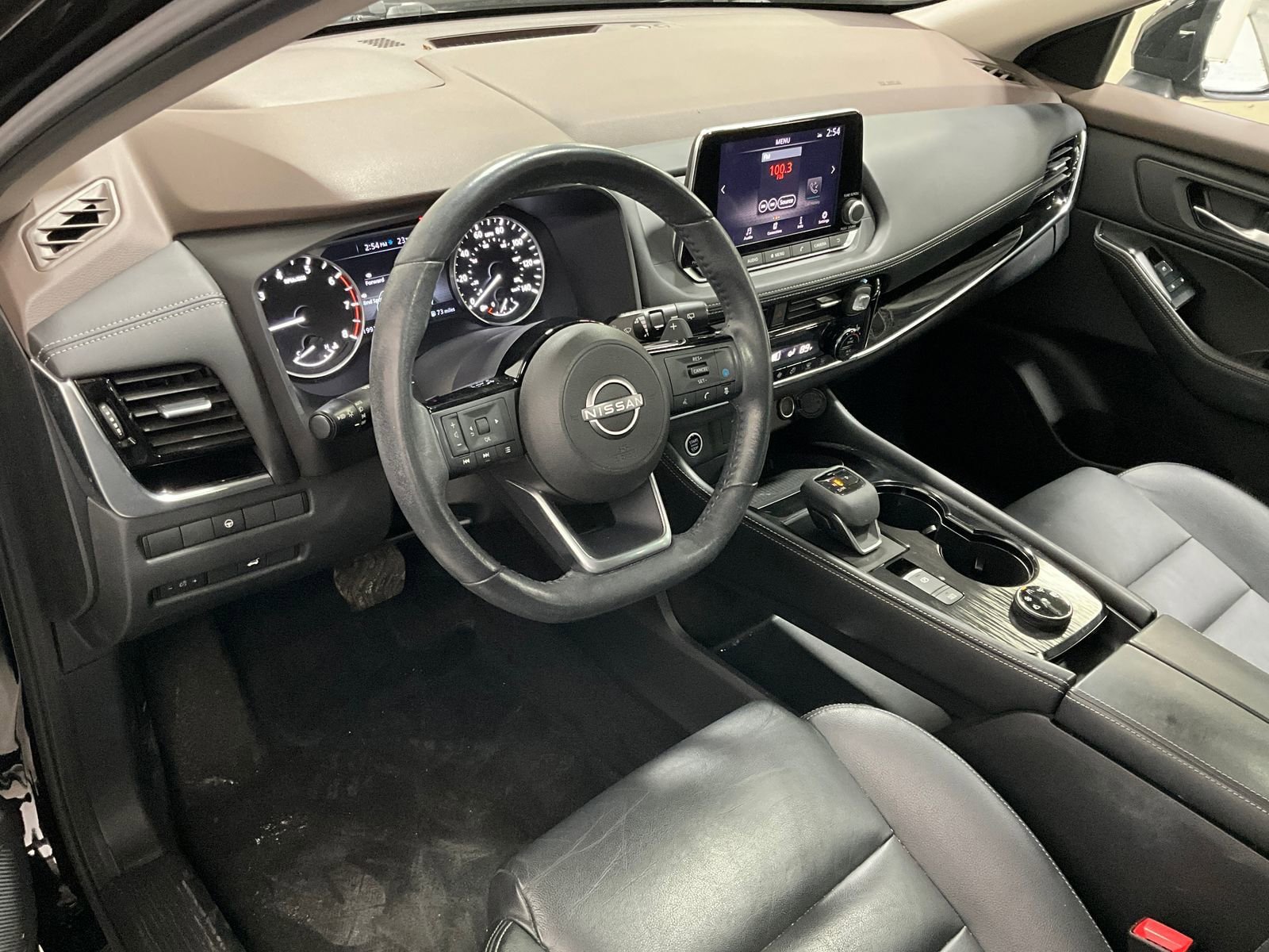 Used 2023 Nissan Rogue SL AWD/4WD image 15