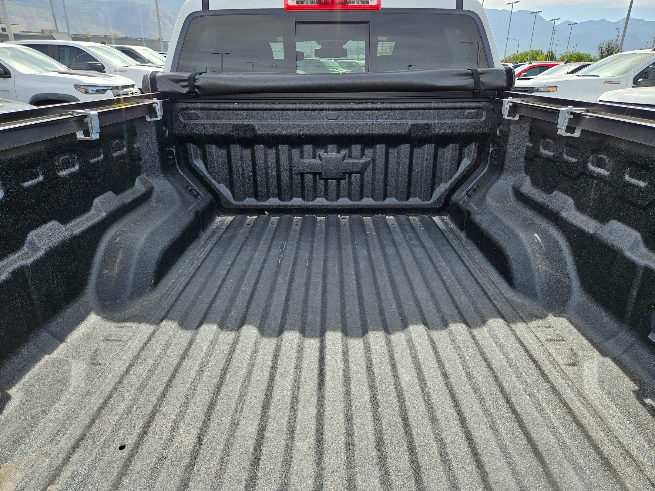 Used 2026 Chevrolet Colorado ZR2 w/ Technology Package AWD/4WD image 29