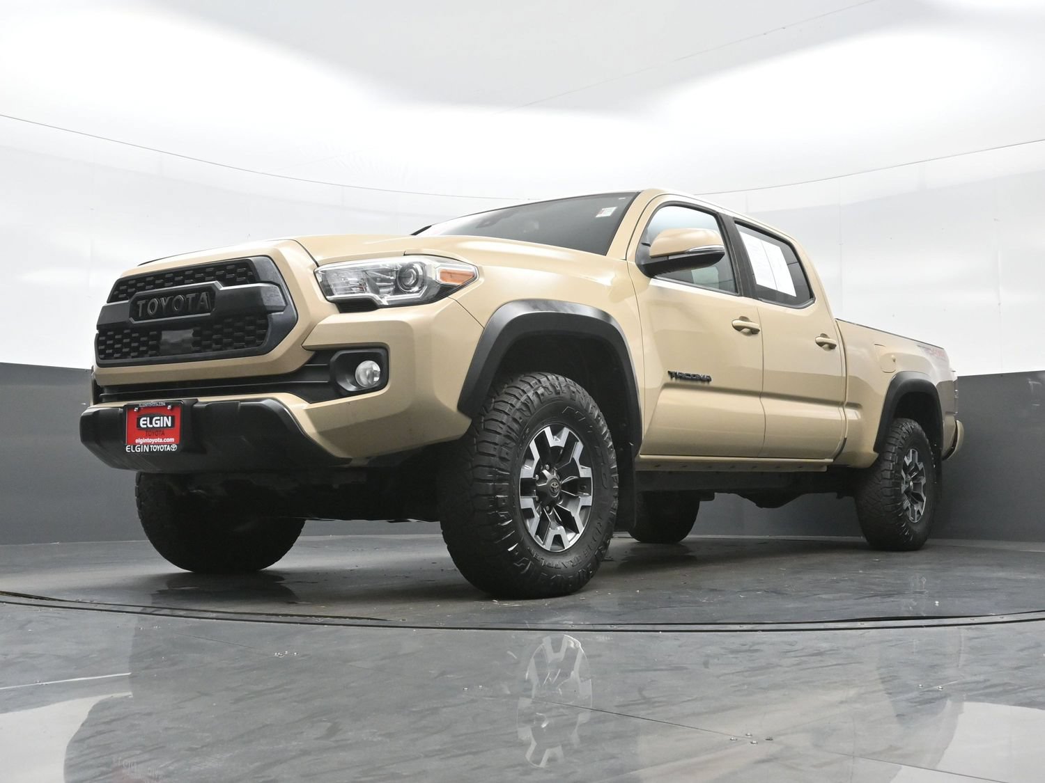 Used 2020 Toyota Tacoma TRD Off-Road w/ Technology Package AWD/4WD image 28