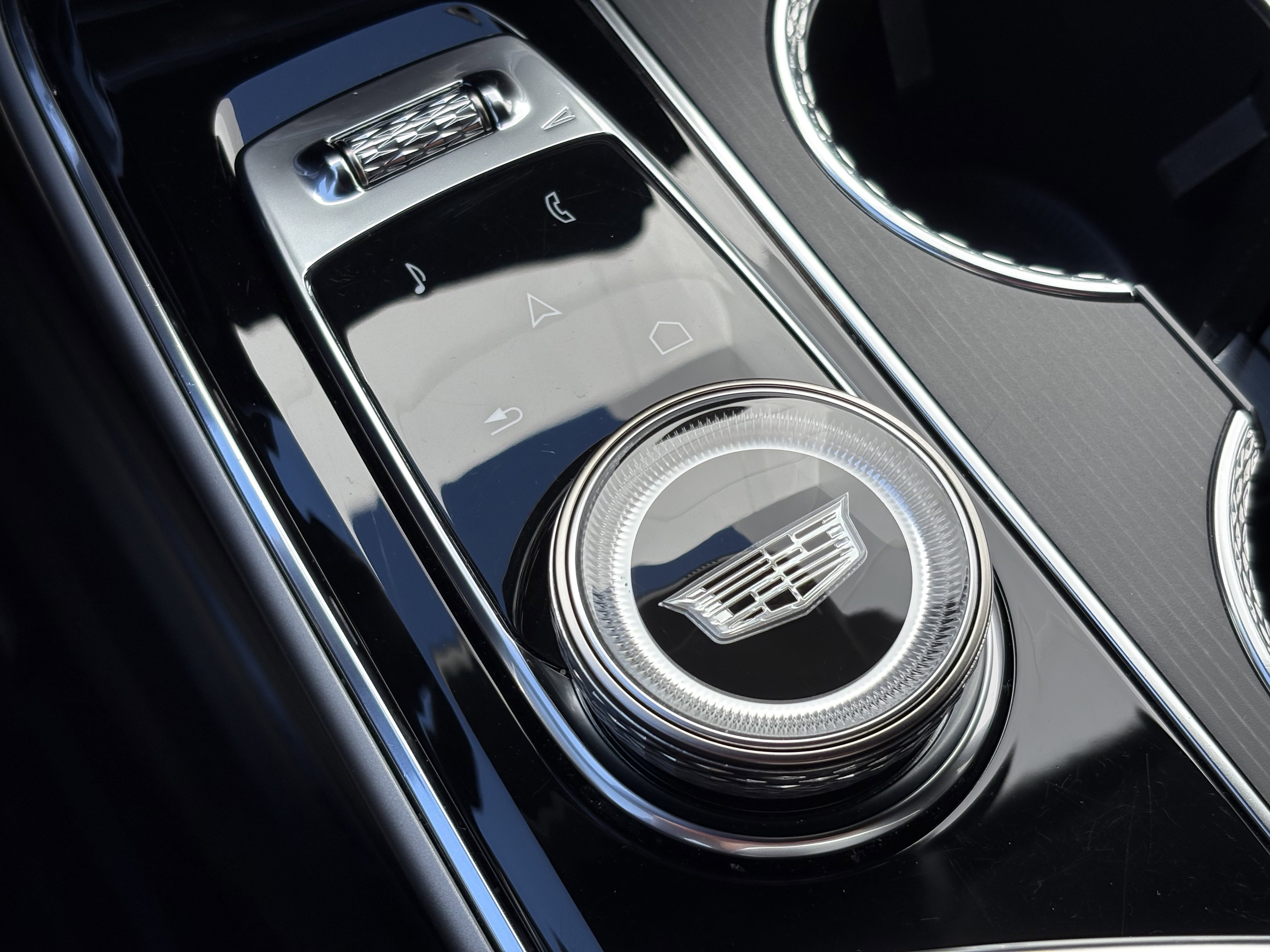 Used 2024 Cadillac Lyriq Luxury w/ LPO, Floor Liner Package image 30