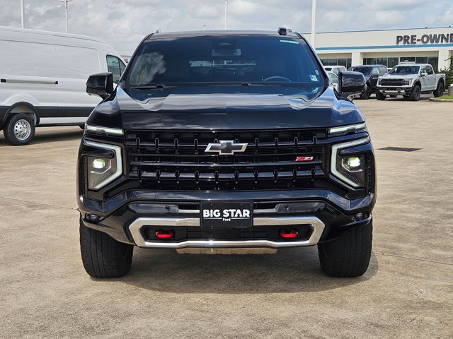 Used 2025 Chevrolet Suburban Z71 AWD/4WD image 8