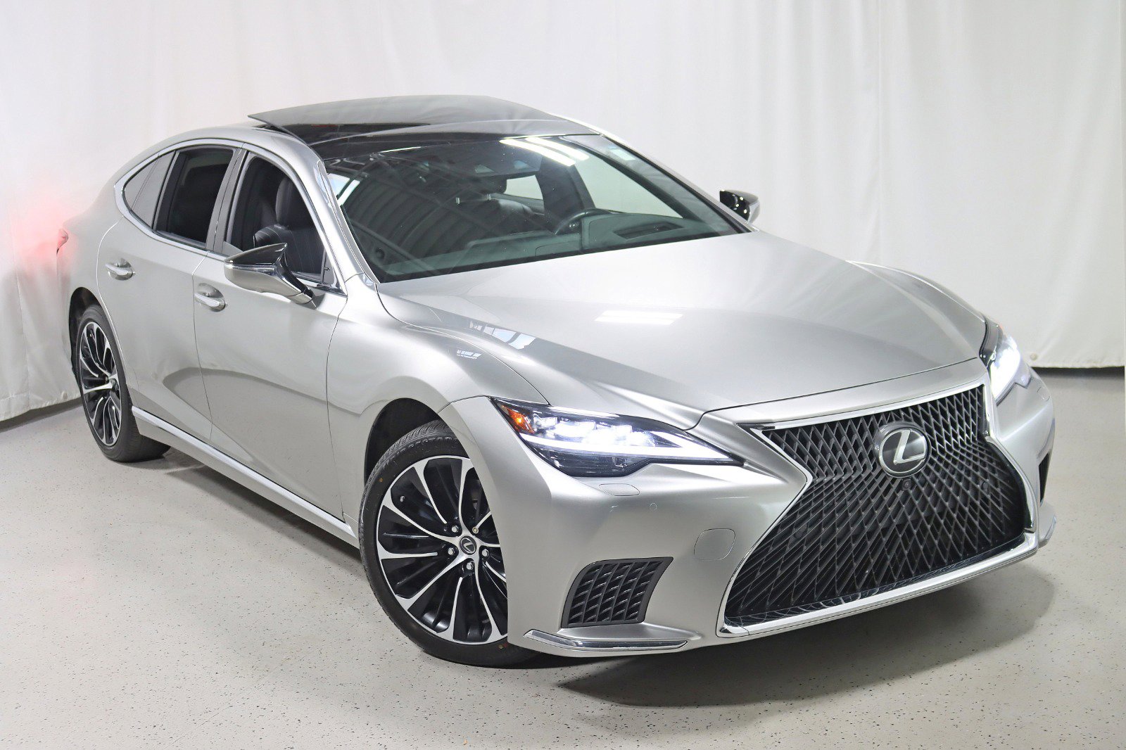 Used 2021 Lexus LS 500 AWD w/ Luxury Package image 6
