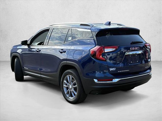Used 2023 GMC Terrain SLT w/ Infotainment Package II AWD/4WD image 7