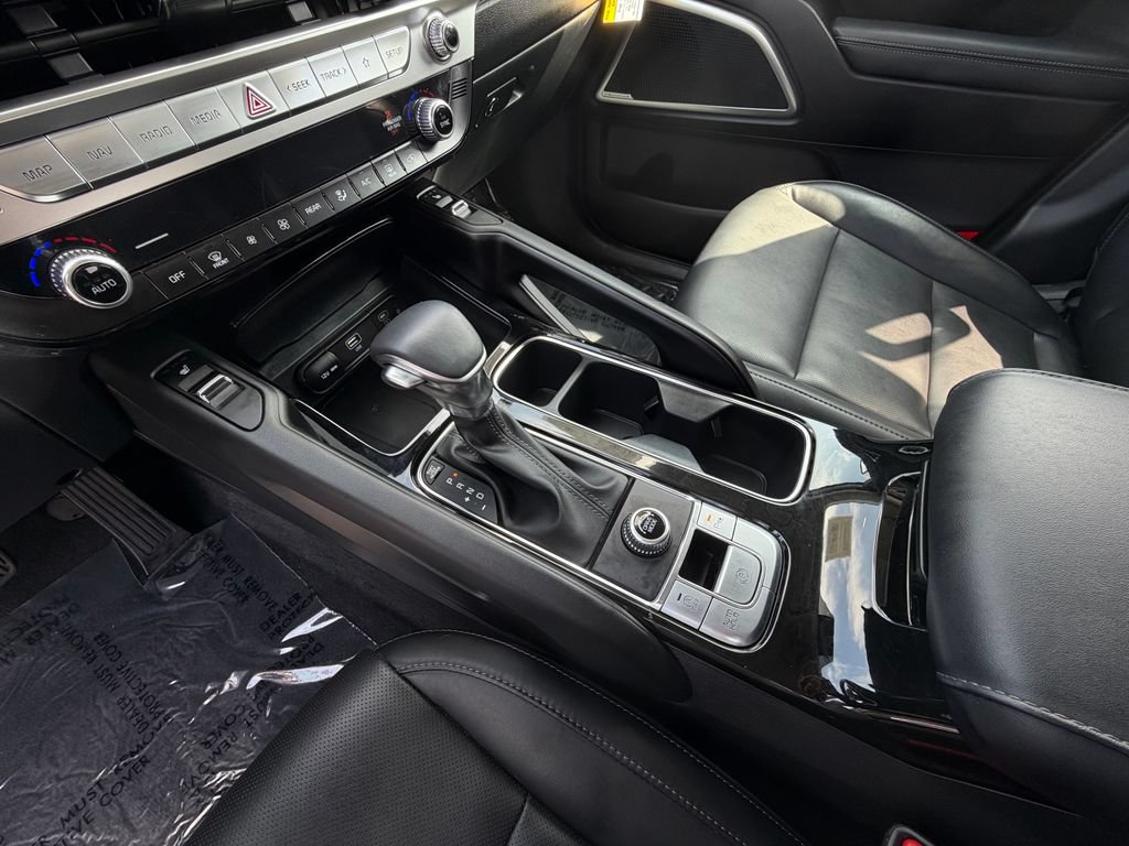 Used 2023 Kia Telluride S w/ S Sunroof Package FWD image 15