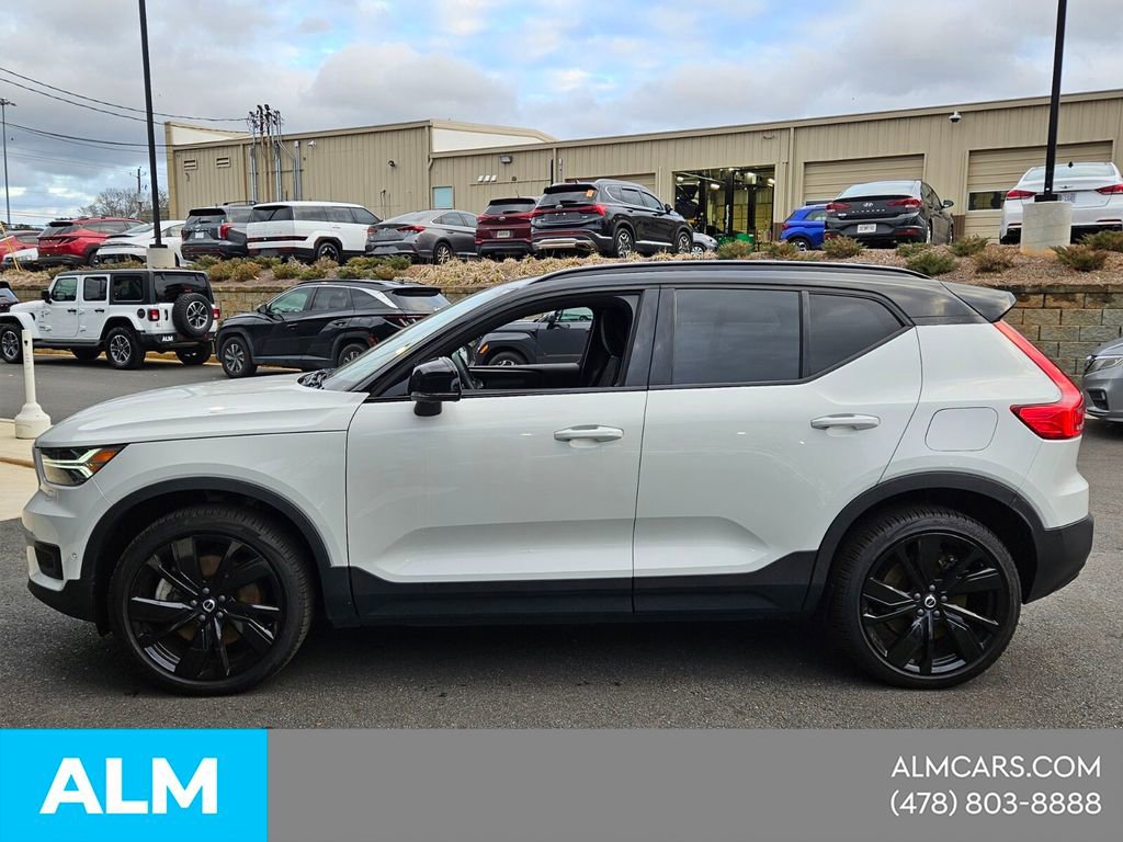 Used 2022 Volvo XC40 P8 Recharge Ultimate AWD/4WD image 5