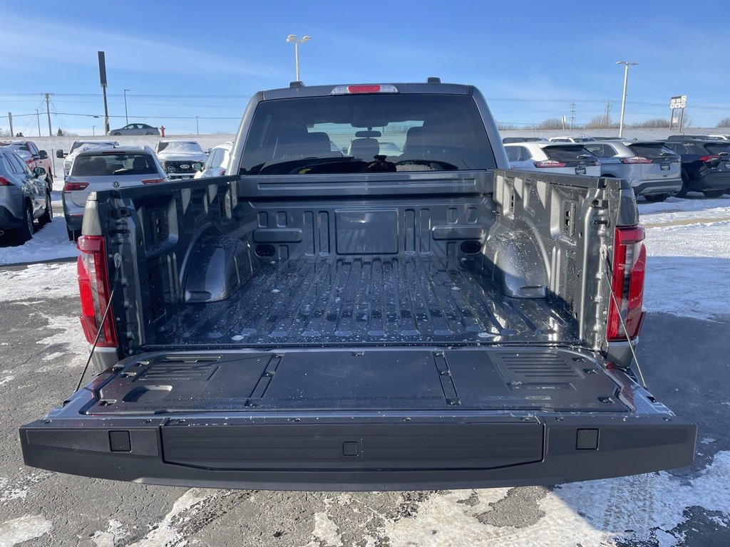 New 2026 Ford F150 XLT w/ XLT Chrome Appearance Package image 32
