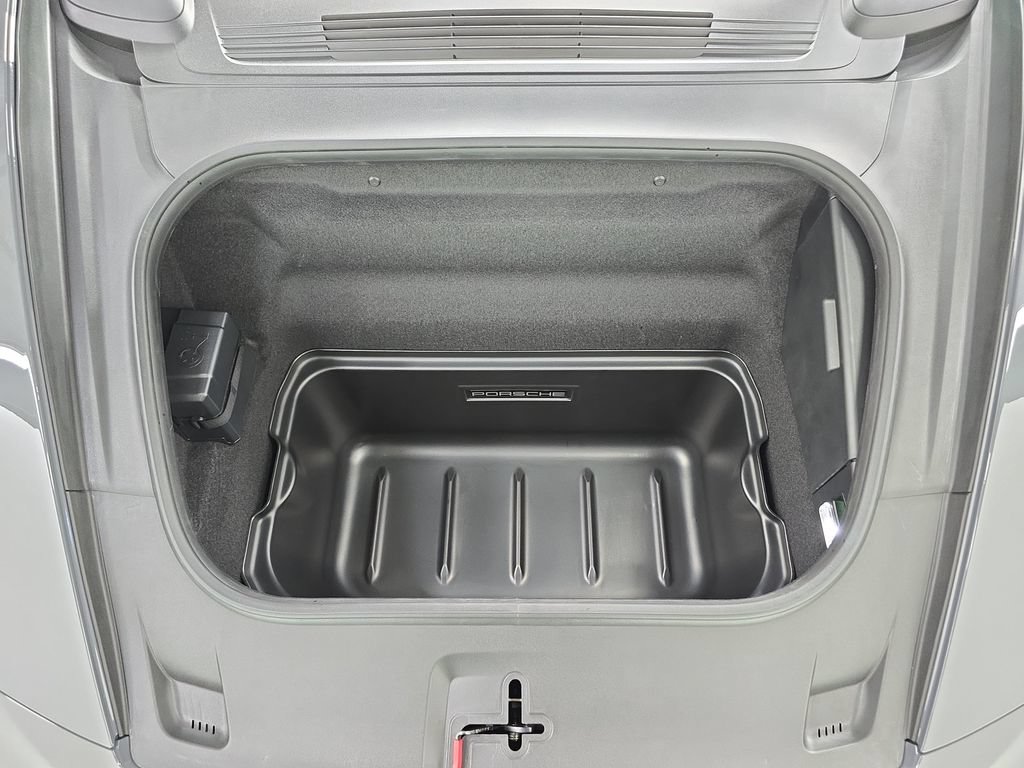 Certified 2026 Porsche 911 Carrera GTS RWD image 25