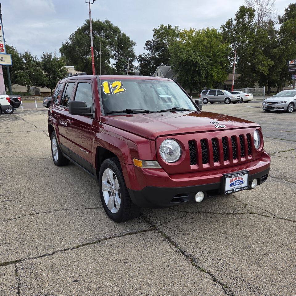 Used 2012 Jeep Patriot Latitude w/ Sun/Sound Group FWD image 3