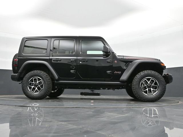Used 2024 Jeep Wrangler Unlimited Rubicon w/ Technology Group image 39