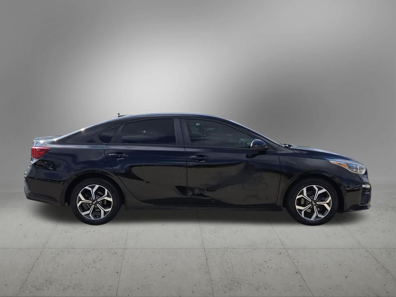 Used 2019 Kia Forte LXS FWD image 7