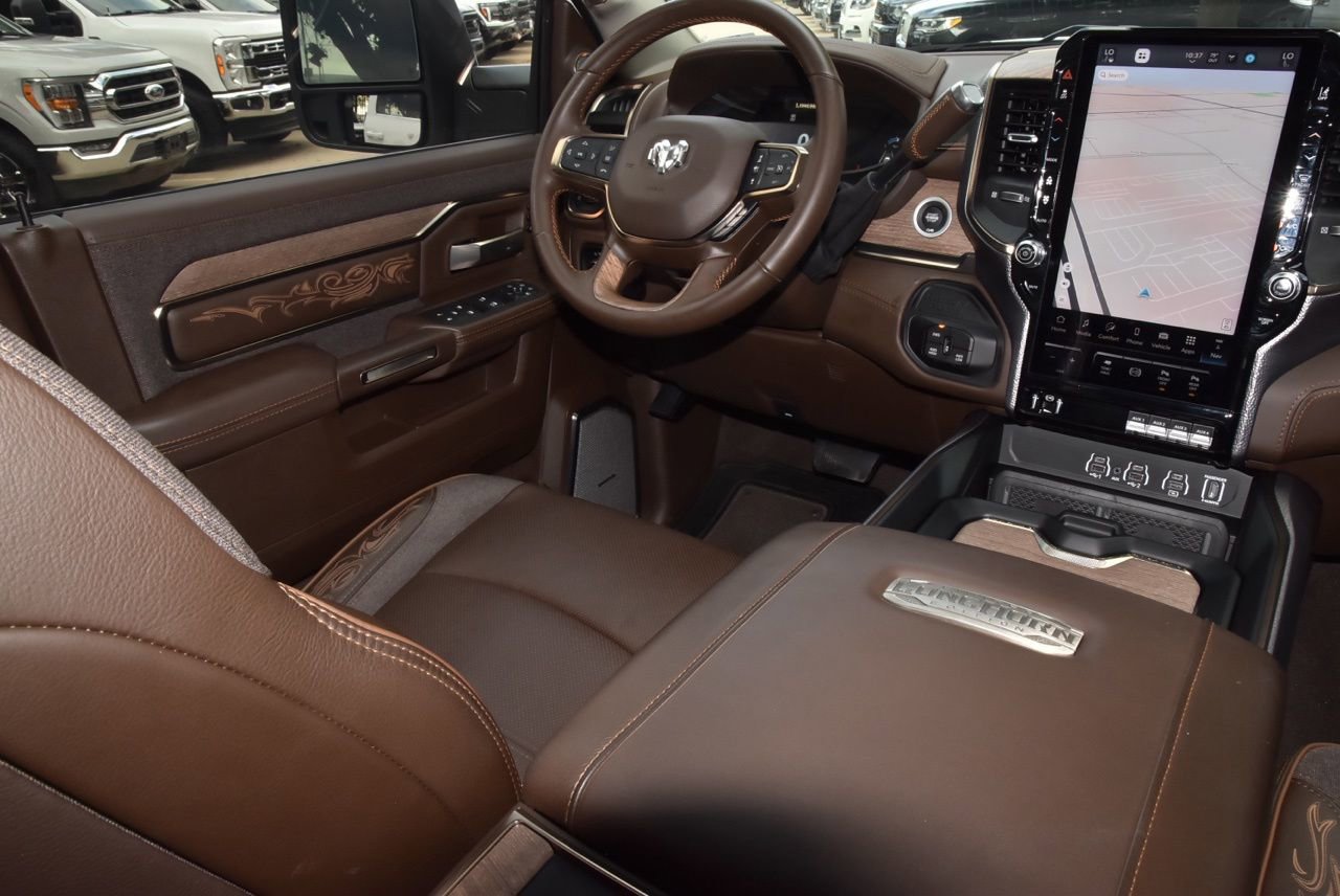 Used 2025 RAM 3500 Longhorn image 15