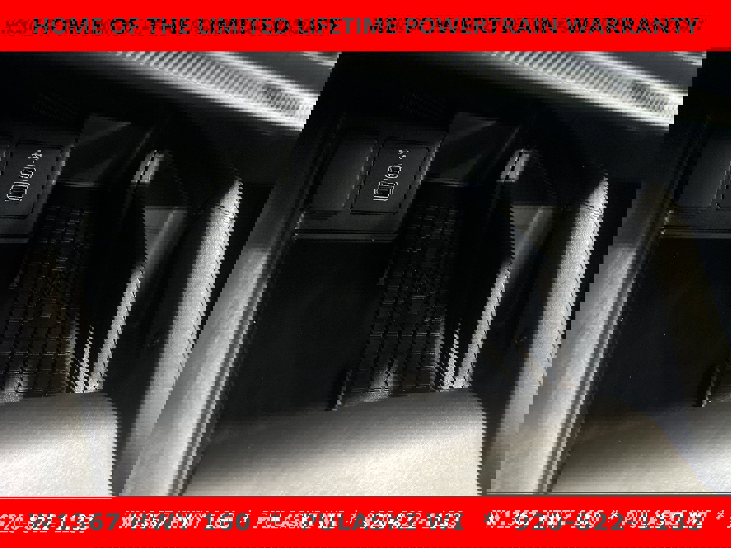 Used 2025 Ford Bronco Sport Badlands image 14