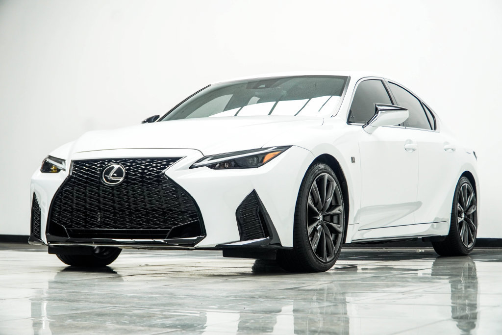 Used 2024 Lexus IS 350 F Sport RWD image 11