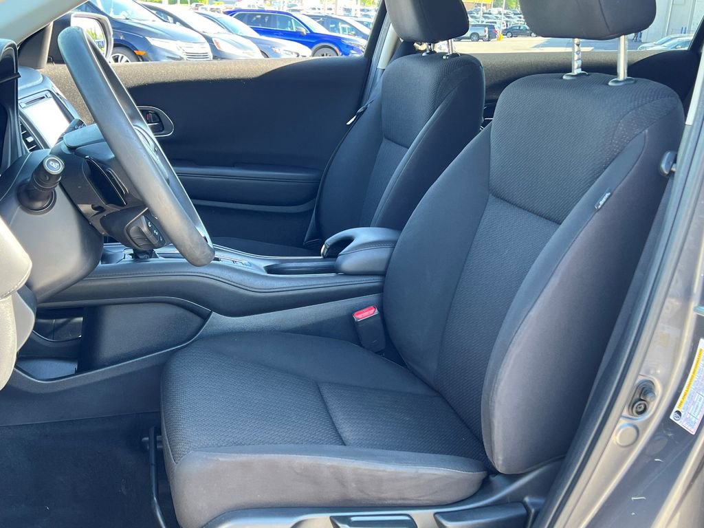 Used 2017 Honda HR-V EX image 6