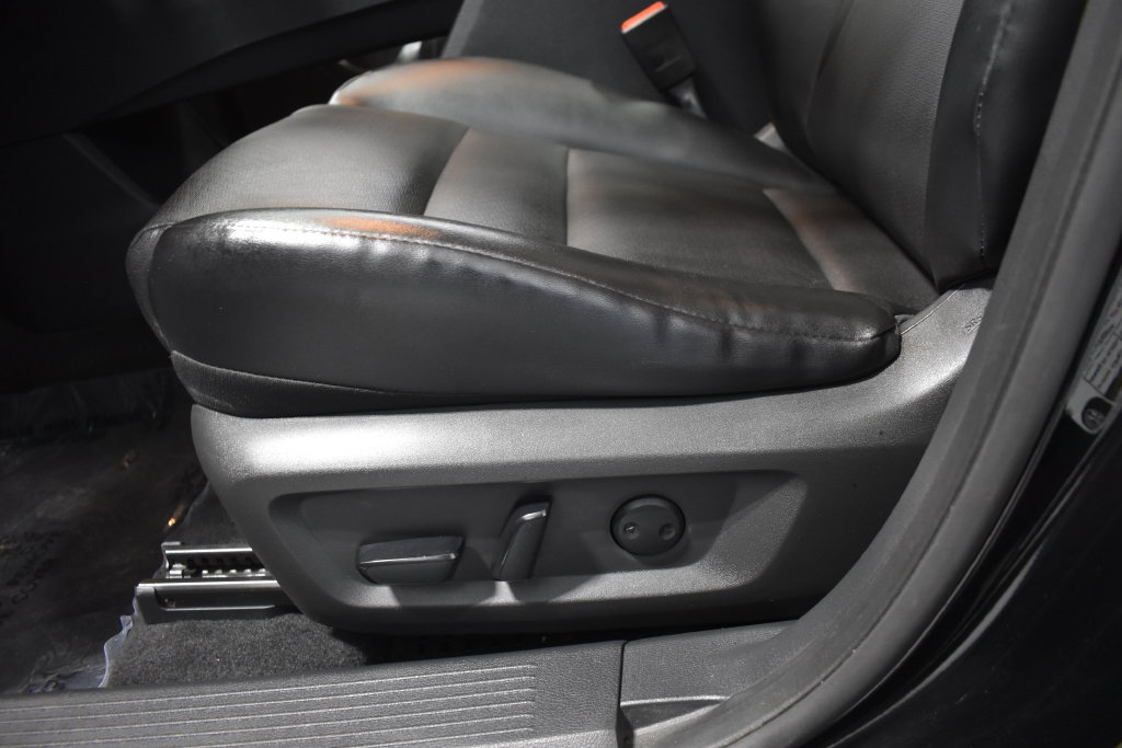 Certified 2023 Nissan Rogue SV w/ SV Premium Package AWD/4WD image 18