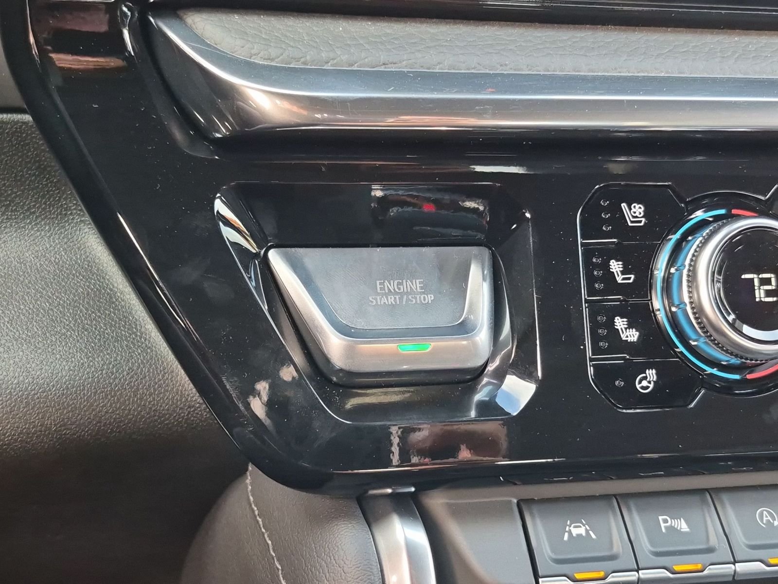 New 2026 GMC Sierra 1500 Denali AWD/4WD image 16