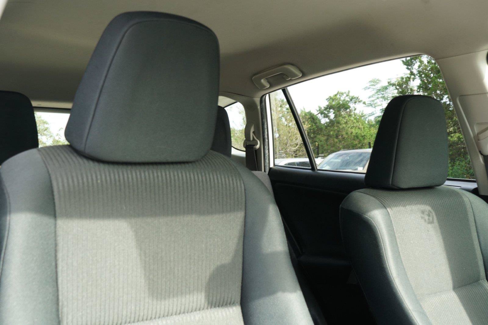 Used 2016 Toyota RAV4 LE FWD image 28