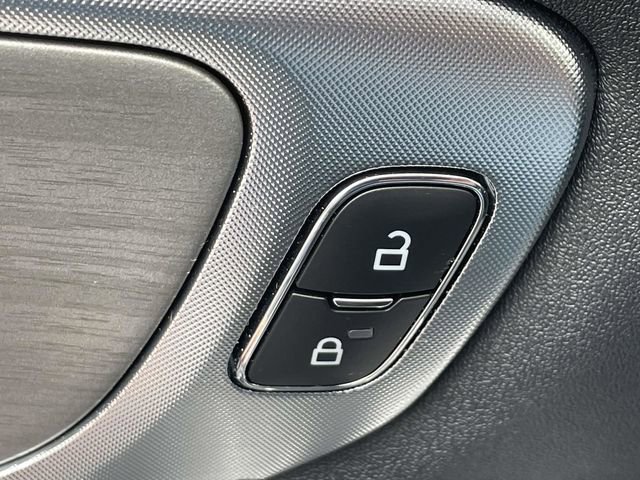 Used 2025 Ford Expedition Max Platinum image 38