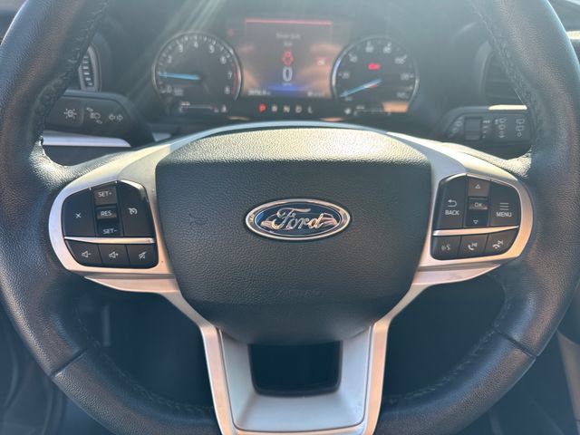 Used 2023 Ford Explorer XLT image 19