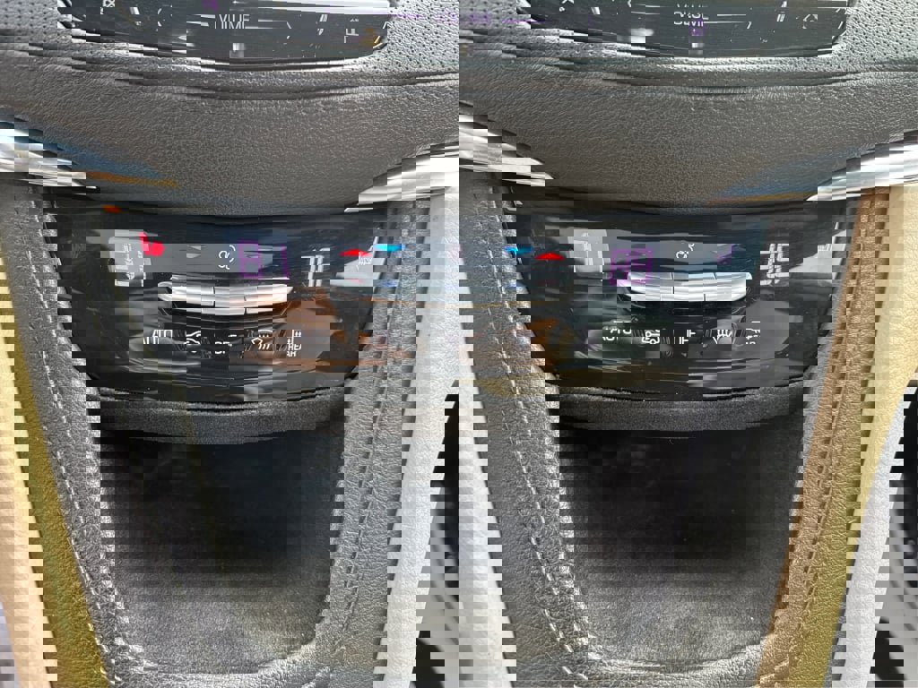 Used 2018 Cadillac XT5 Luxury w/ Driver Awareness Package image 36