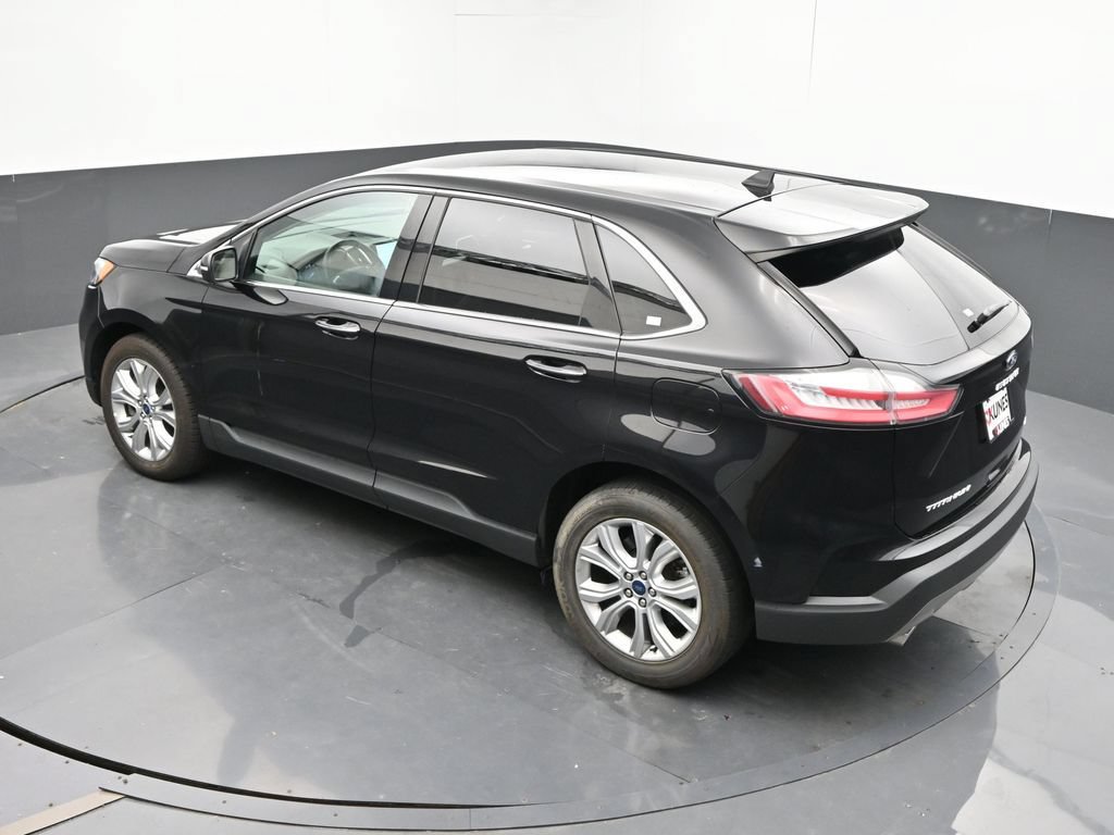 Used 2022 Ford Edge Titanium w/ Equipment Group 301A AWD/4WD image 25