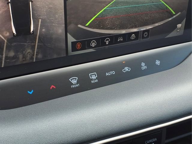 New 2026 Nissan Leaf FWD image 11