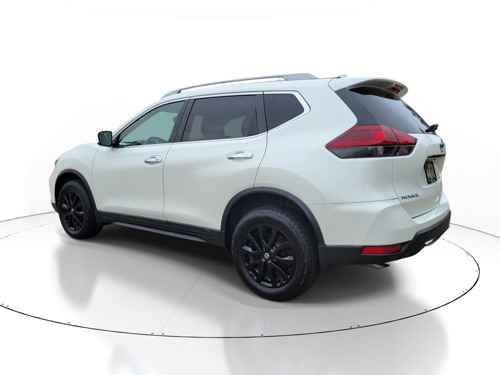Used 2020 Nissan Rogue SV AWD/4WD image 3
