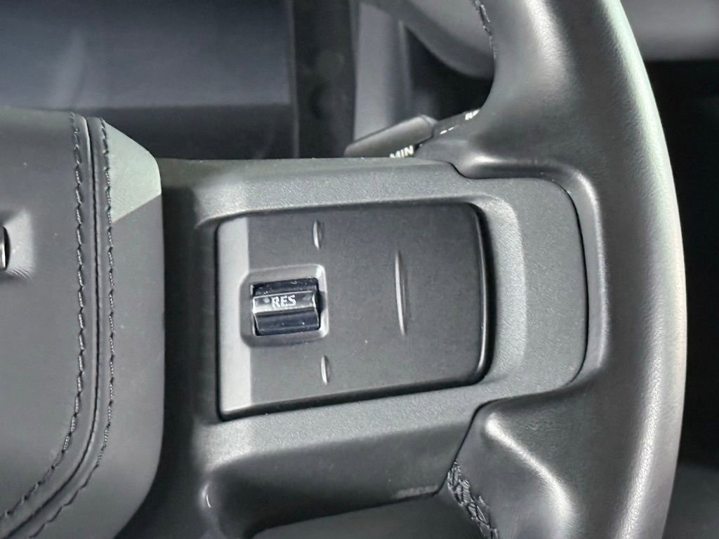 Used 2023 Land Rover Defender 110 X image 40