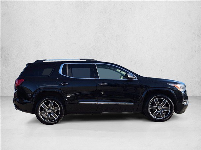 Used 2019 GMC Acadia Denali w/ Technology Package FWD image 4