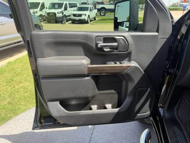 Used 2020 Chevrolet Silverado 2500 LT w/ Texas Edition AWD/4WD image 8