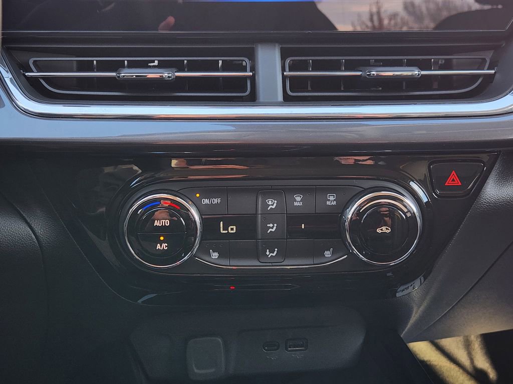 New 2026 Chevrolet Trax ACTIV image 20