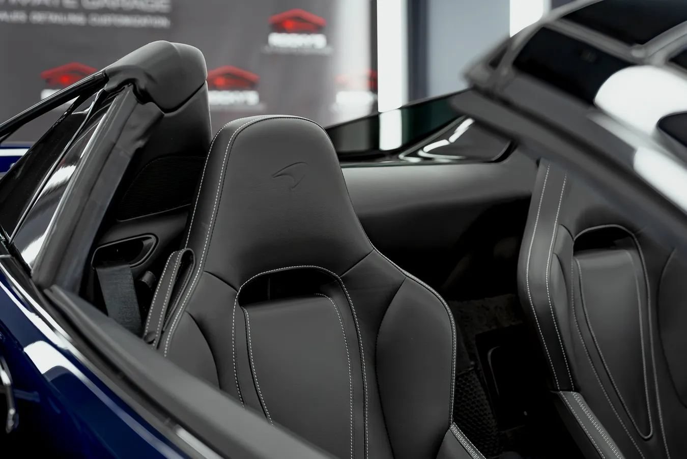Used 2020 McLaren 720S Spider RWD image 24