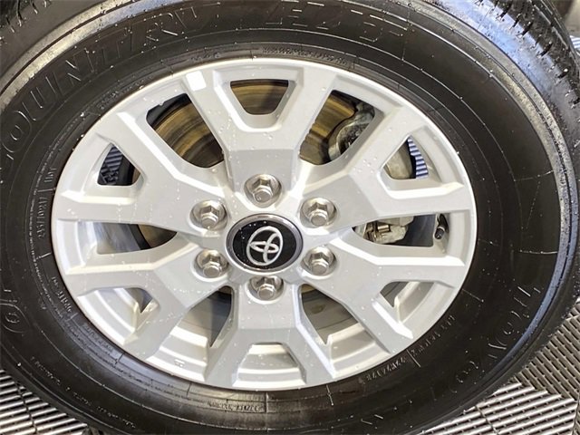 Used 2024 Toyota Tacoma SR5 image 28