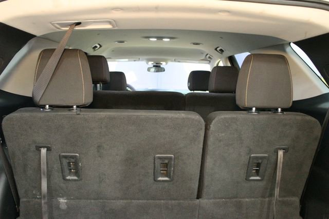 Used 2020 Chevrolet Traverse LT w/ Driver Confidence II Package AWD/4WD image 17