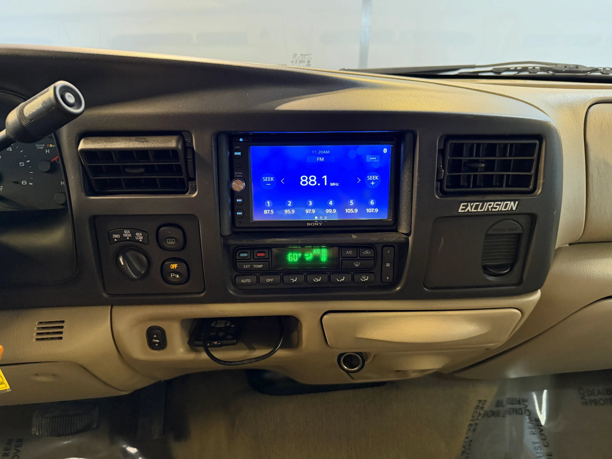 Used 2005 Ford Excursion Limited AWD/4WD image 18