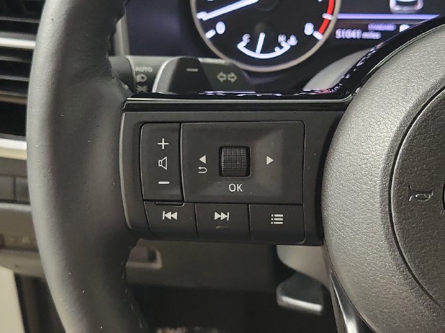 Used 2023 Nissan Rogue SL w/ SL Premium Package FWD image 26