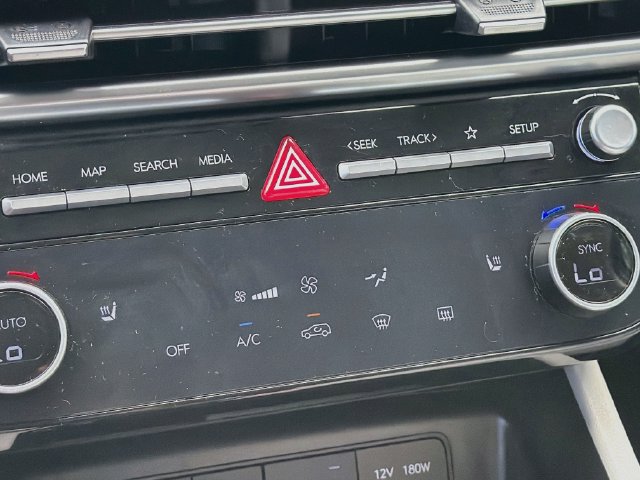 Certified 2025 Hyundai Tucson SEL AWD/4WD image 21