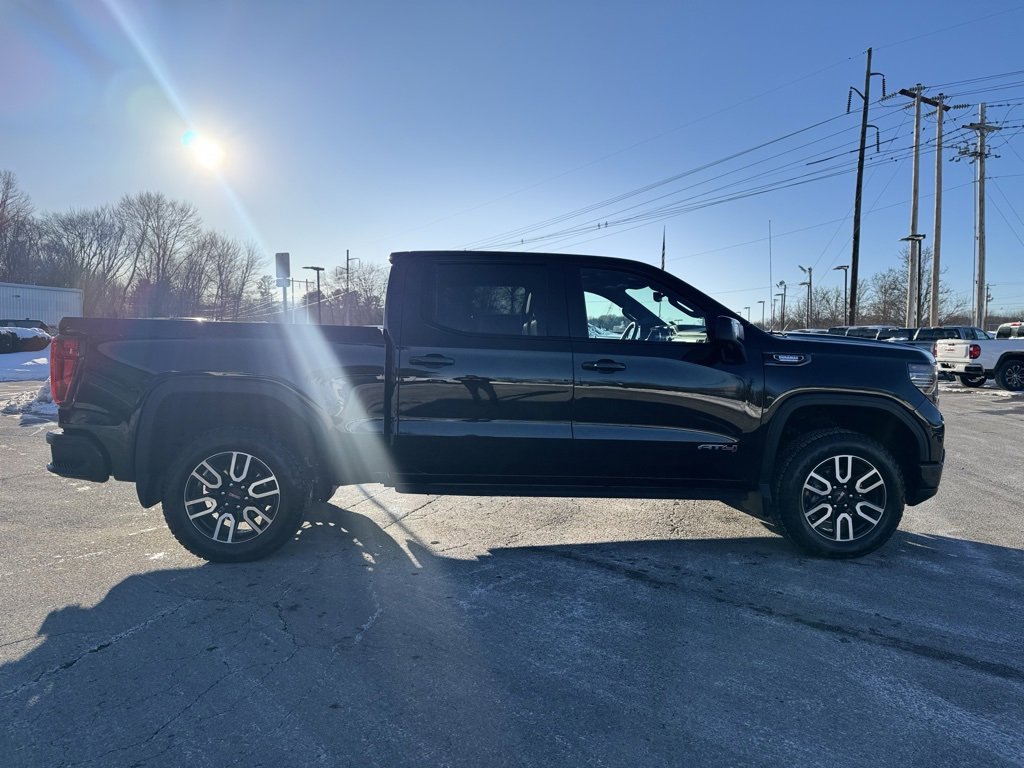Used 2024 GMC Sierra 1500 AT4 w/ AT4 Premium Package image 7
