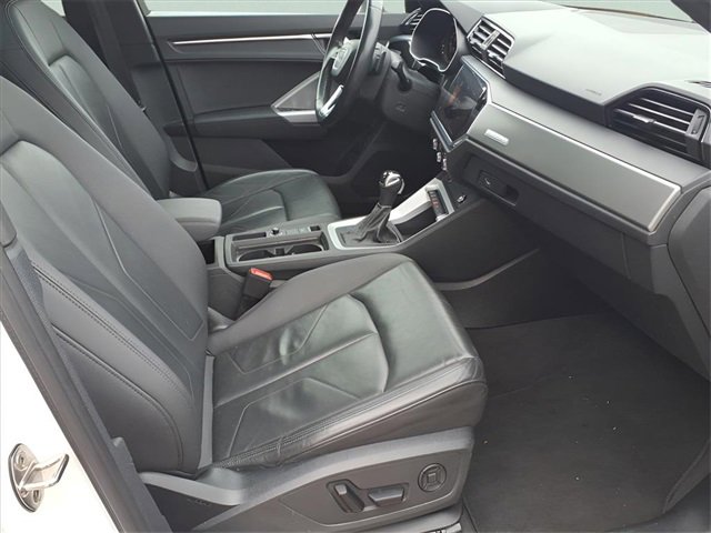 Used 2023 Audi Q3 2.0T Premium image 20