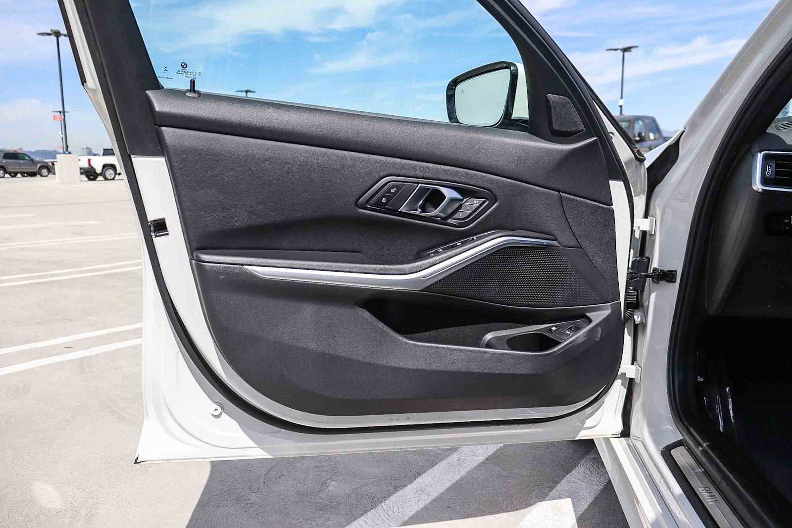 Used 2024 BMW 330e RWD image 19