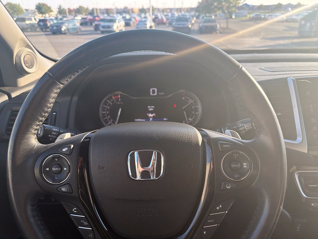 Used 2017 Honda Pilot Touring image 13