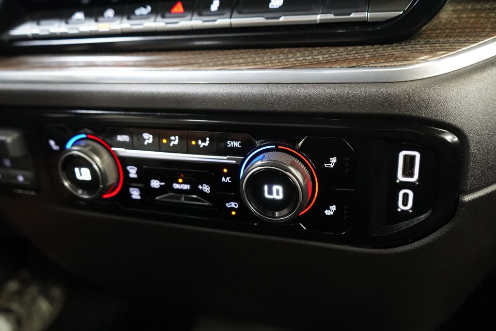 Used 2025 Chevrolet Silverado 1500 LT RWD image 40