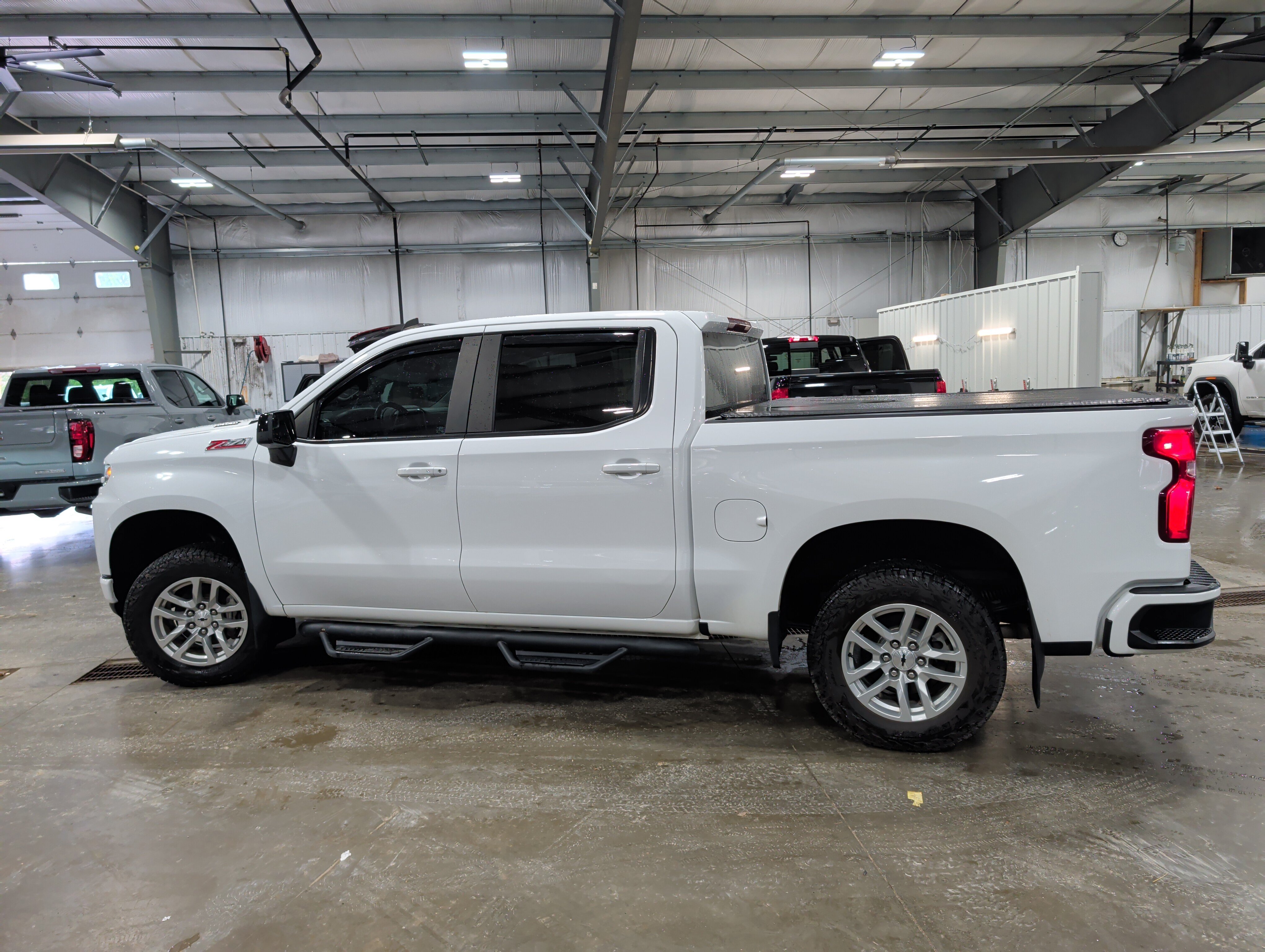 Used 2021 Chevrolet Silverado 1500 RST AWD/4WD image 5