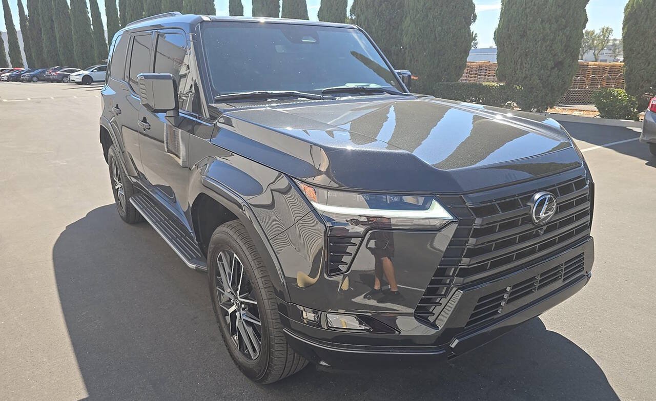 Used 2026 Lexus GX 550 w/ Cold Area Package AWD/4WD image 3
