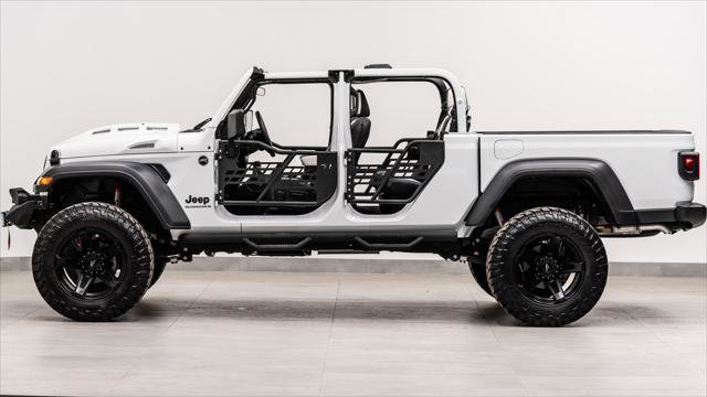 Used 2025 Jeep Gladiator Sport AWD/4WD image 14