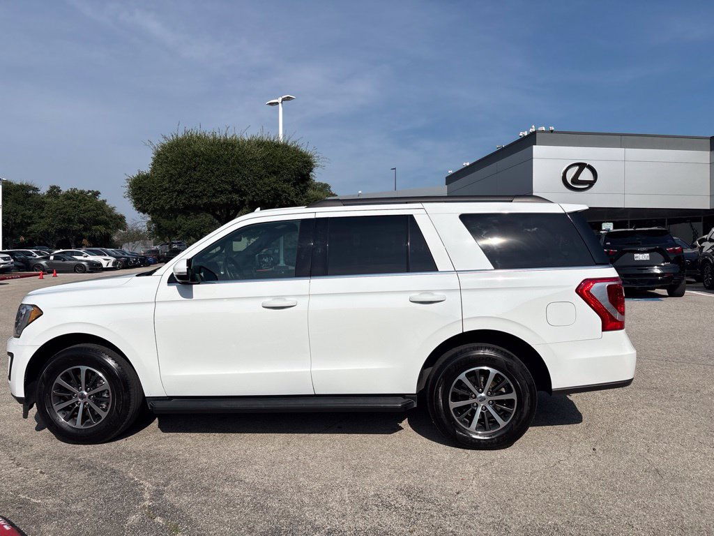 Used 2020 Ford Expedition XLT w/ Equipment Group 201A RWD image 2