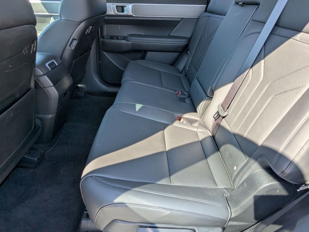 Certified 2025 Hyundai Santa Fe XRT image 18